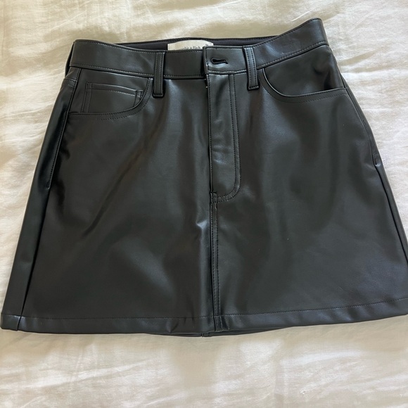 Abercrombie & Fitch Dresses & Skirts - Abercrombie leather mini skirt